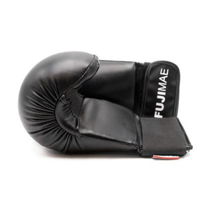 GUANTILLA KARATE NEGRA SIN PULGAR RFEK FUJIMAE ADVANTAGE (Copia)