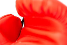 Cargar imagen en el visor de la galería, GUANTES BOXEO KIDS ROJO JUSPORTS